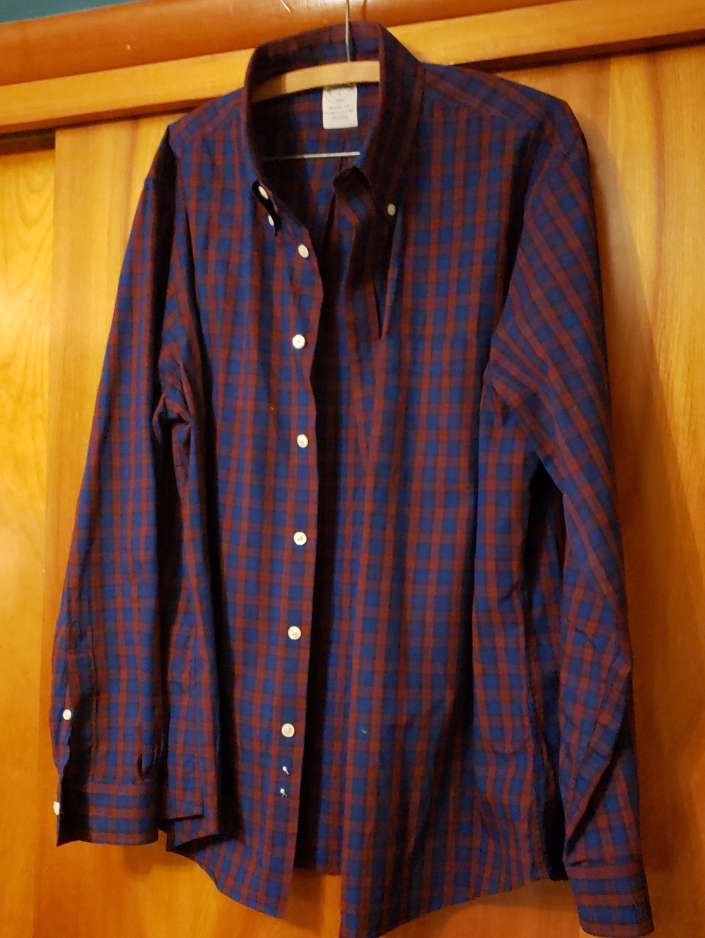 Brooks BROTHERS Plaid Regent Fit Button-Down Shirt in Navy and Burgundy
